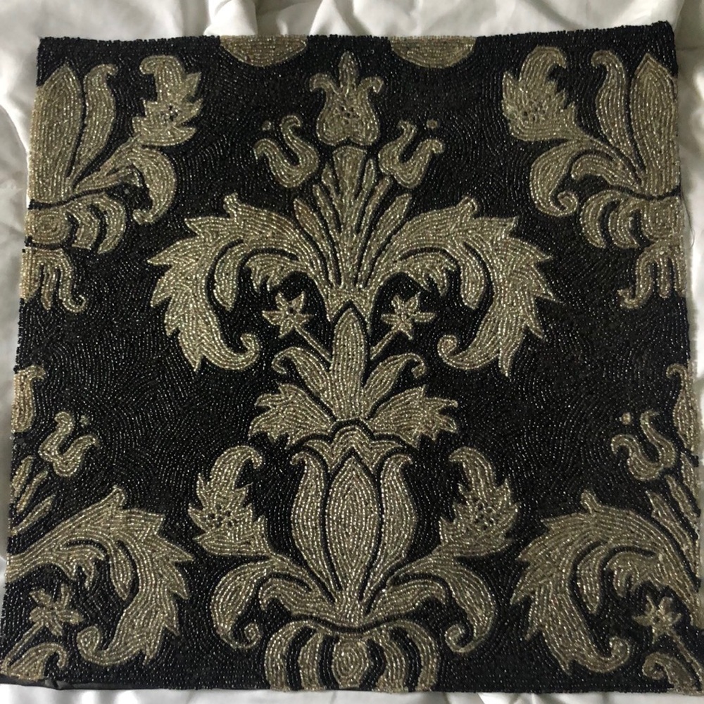 4 Beaded charger/placemats